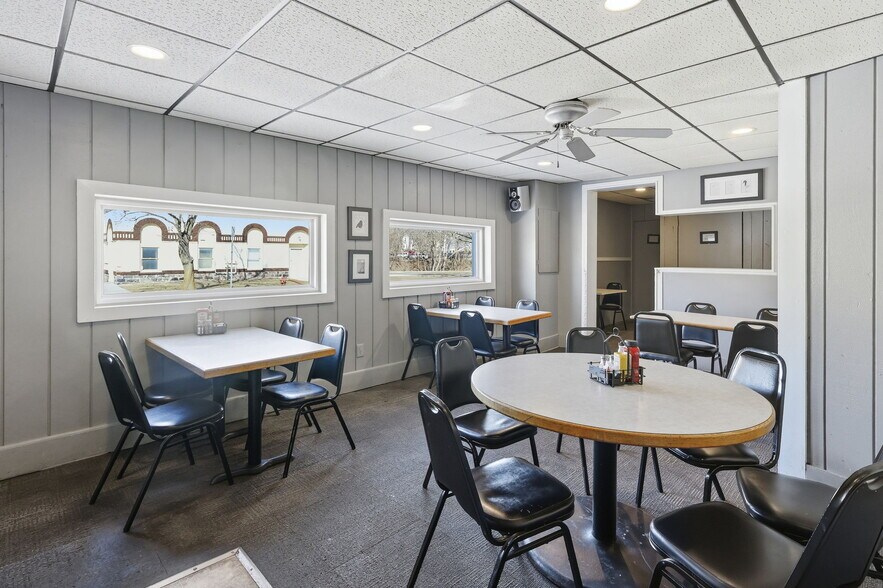 More Photos Of 228 N Jefferson St, Hastings Restaurant For Sale