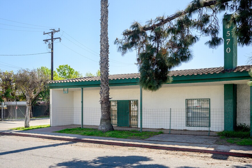 Primary Photo Of 1570 W Mission Blvd, Pomona Manufacturing For Lease
