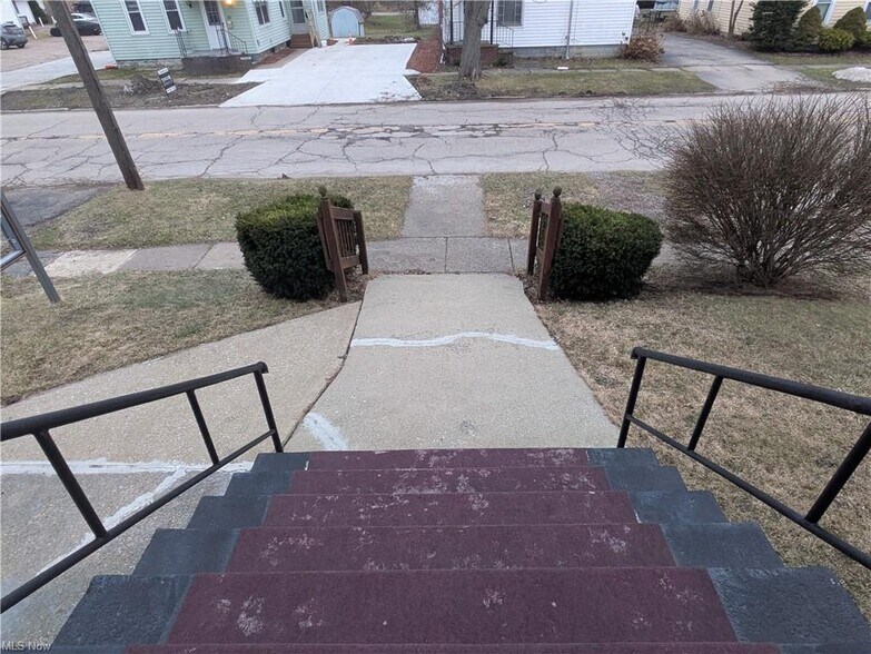 More Photos Of 923 E 16th St, Ashtabula Specialty For Sale