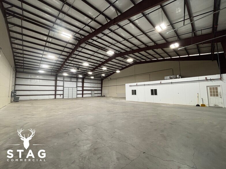 More Photos Of 1635 N FM 156, Ponder Unknown For Lease