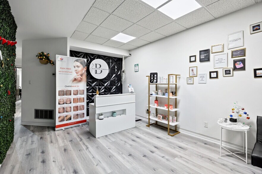 More Photos Of 1611 Bloor St W, Toronto Storefront Retail Office For Sale