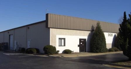 More Photos Of 908 Executive Ct, Chesapeake Warehouse For Lease