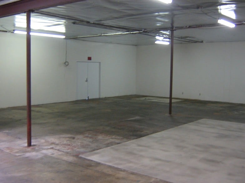 More Photos Of 1601 E Warner Ave, Santa Ana Industrial For Lease
