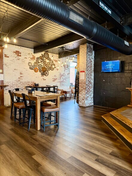 More Photos Of 354 W Meadow Rd, Eden General Retail For Sale