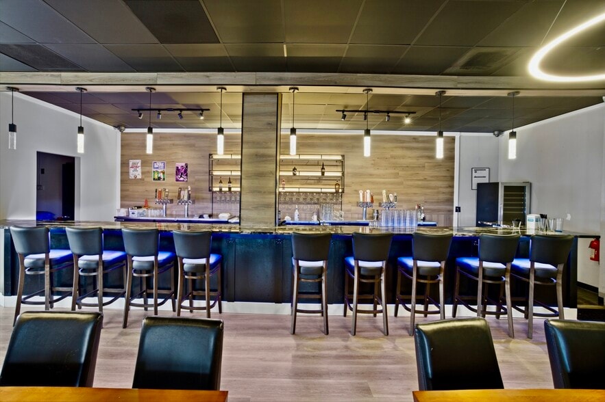 More Photos Of 4405-4435 Liberty Rd S, Salem Restaurant For Lease