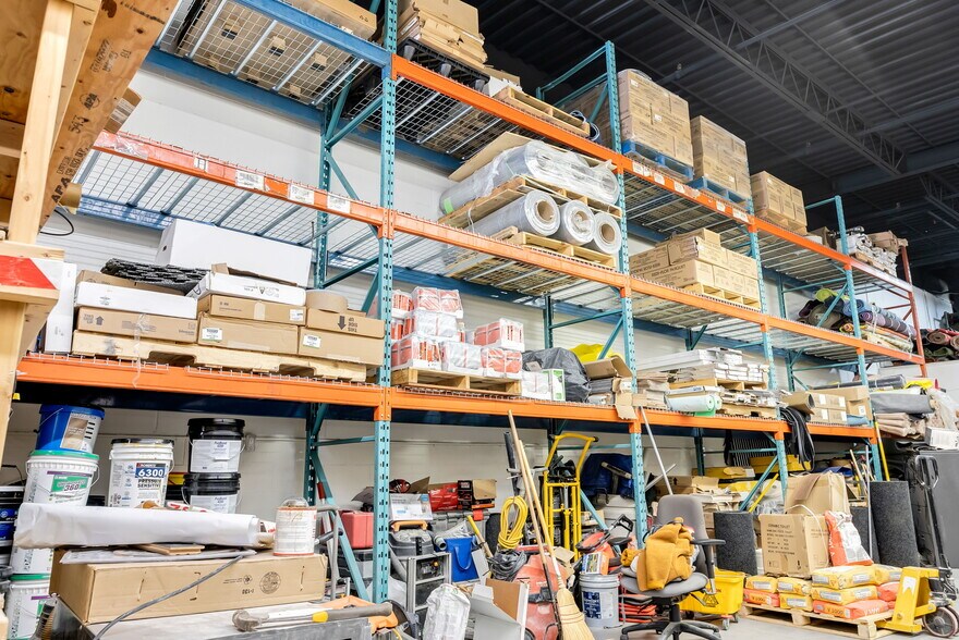 More Photos Of 120 Norfinch Dr, Toronto Manufacturing For Sale