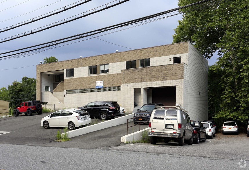 Primary Photo Of 67 Lafayette Ave, North White Plains Light Distribution For Lease