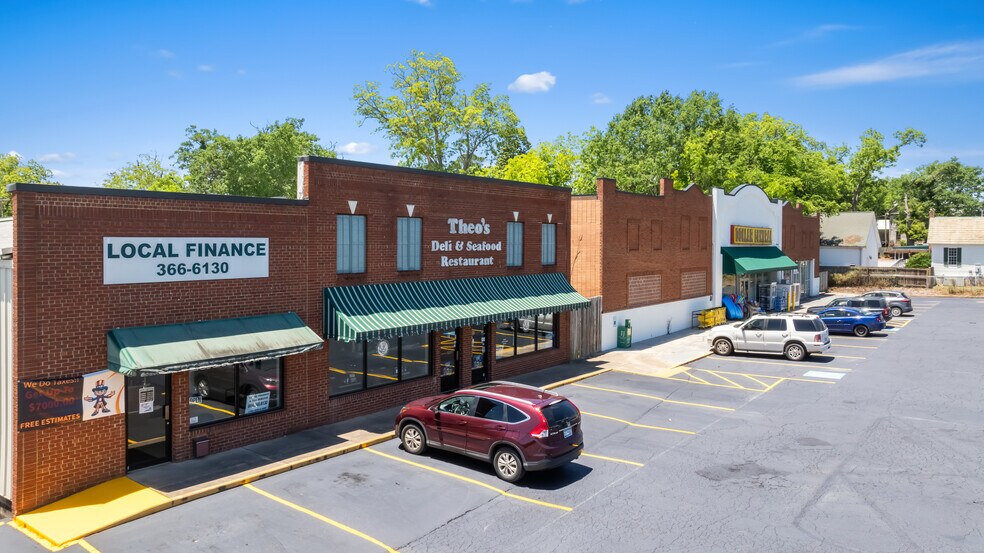 More Photos Of 300 S Main St, Abbeville Storefront For Sale