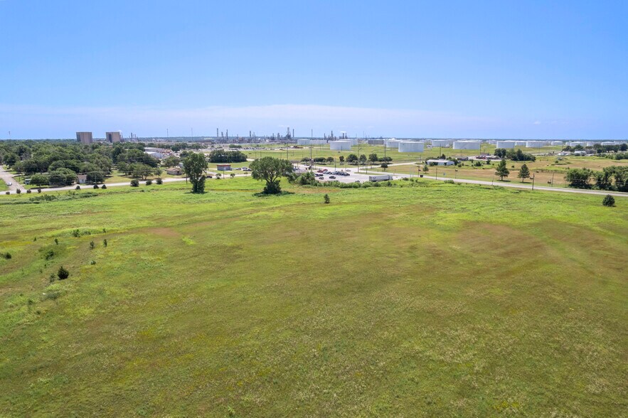 More Photos Of Waverly & Business U S 60, Ponca City Land For Sale