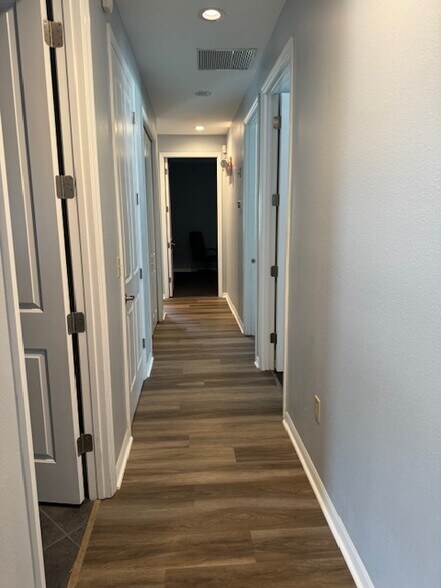 More Photos Of 13135 W Linebaugh Ave, Tampa Unknown For Lease