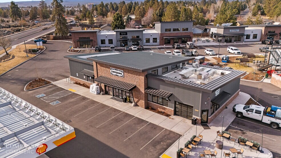 More Photos Of 21185 Reed Market Rd, Bend Storefront Retail Office For Lease