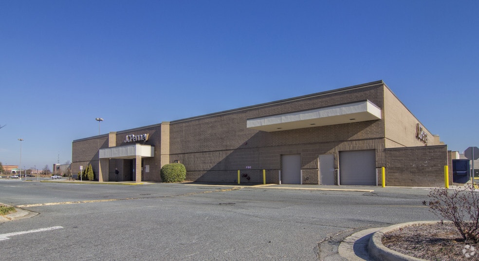 More Photos Of 2115 W Roosevelt Blvd, Monroe General Retail For Lease