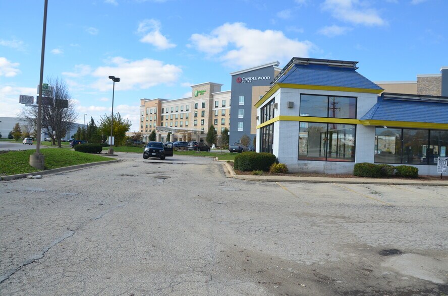 More Photos Of 2625 Rock Creek Blvd, Joliet Fast Food For Sale