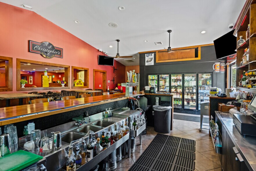 More Photos Of 5626 W Lincoln Hwy, Parkesburg Restaurant For Sale