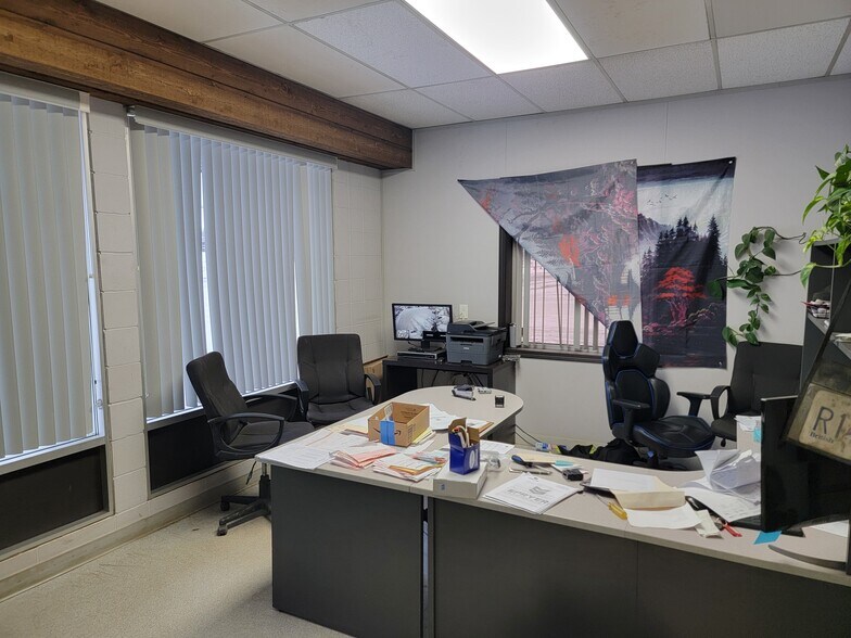 More Photos Of 9410 Milwaukee Way, Prince George Distribution For Lease