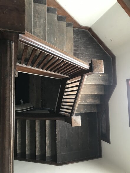 More Photos Of 433 Oak St, Dayton Religious Facility For Sale
