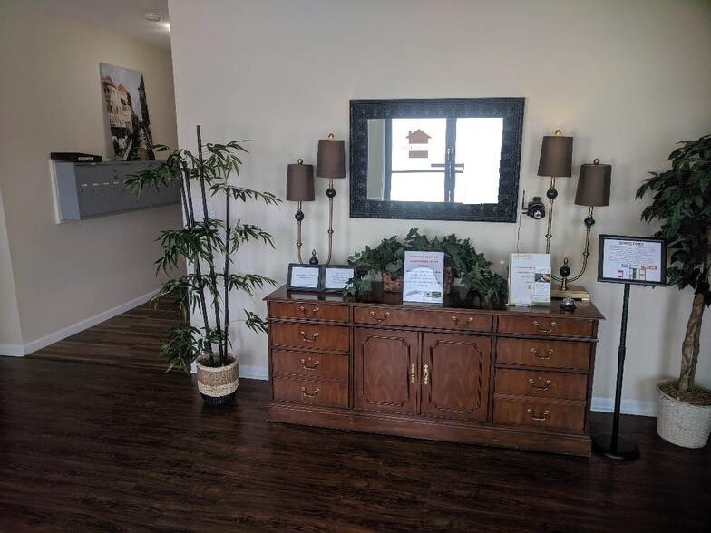 More Photos Of 2515A Wilma Rudolph, Clarksville Office For Lease