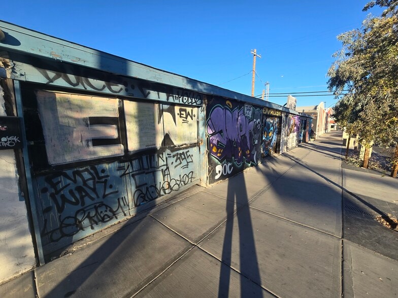 More Photos Of 24 W California St, Las Vegas Auto Repair For Lease