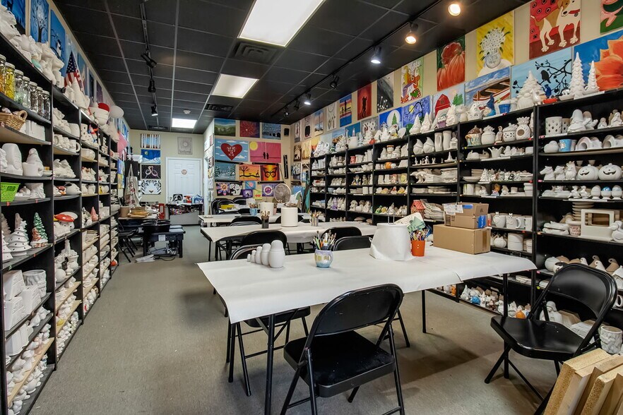 More Photos Of 38 Washington St, Ellicottville Storefront For Sale