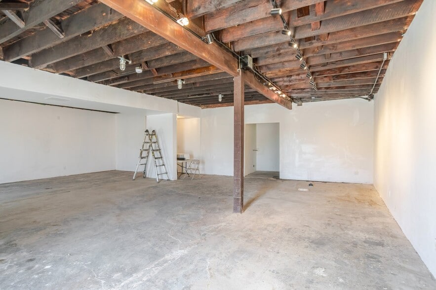 More Photos Of 1323-1325 Broadway, Los Angeles Office For Sale