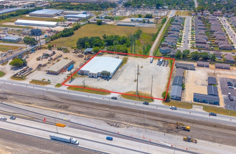 Primary Photo Of 735 E Interstate 10, Seguin Theater Concert Hall For Sale