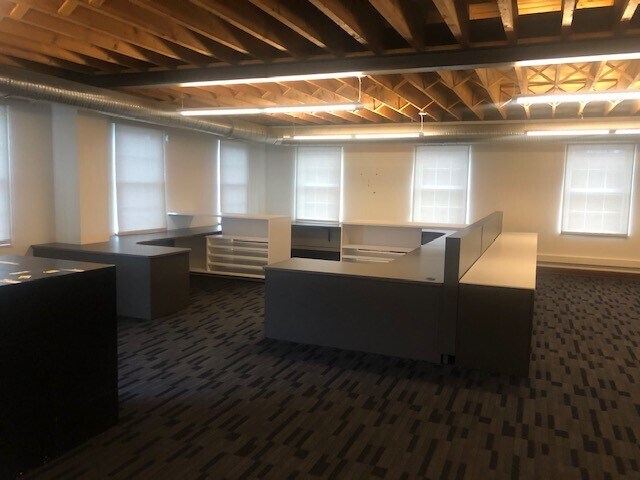 More Photos Of 13220-13228 Shaker Sq, Cleveland General Retail For Lease