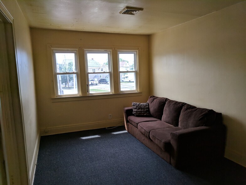 More Photos Of 159 Vulcan St, Buffalo Apartments For Sale