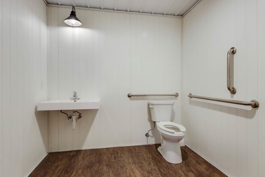 More Photos Of 646 Banks St, Chetek Specialty For Sale