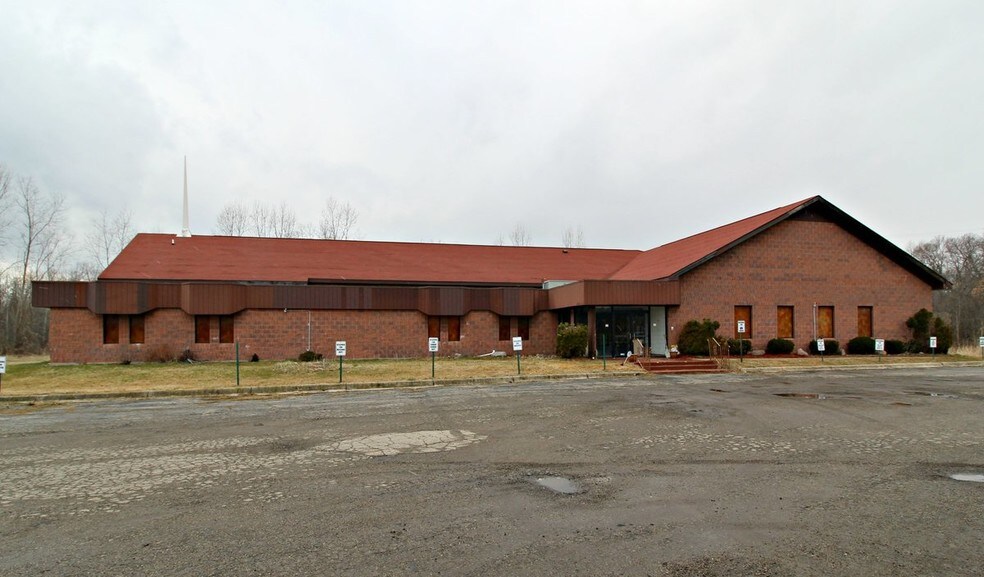 More Photos Of 5165 M L King Ave, Flint Religious Facility For Sale