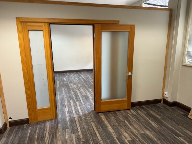 More Photos Of 1543 Pacific Ave, Santa Cruz Storefront Retail Office For Lease