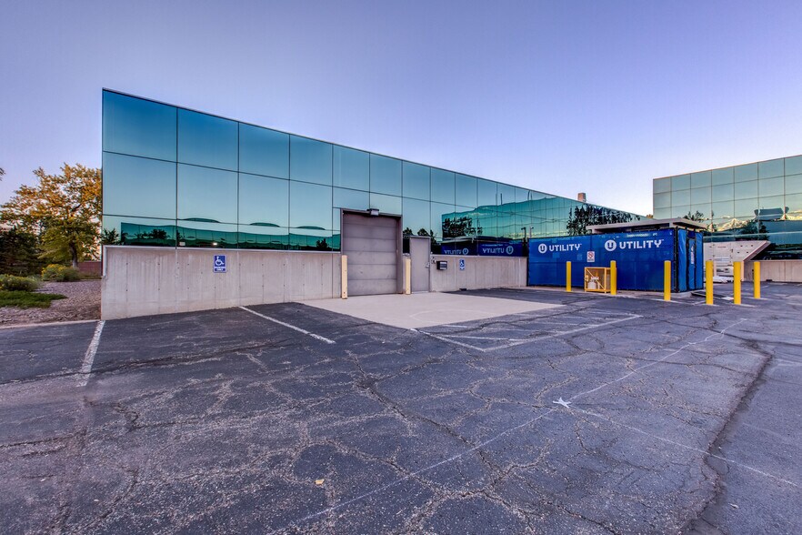 More Photos Of 373 Inverness Pkwy, Englewood Office For Lease