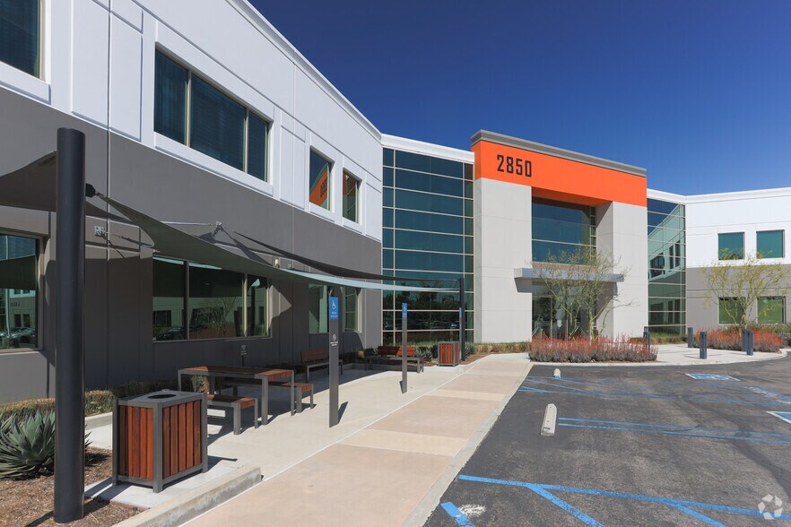 More Photos Of 2850 S Red Hill Ave, Santa Ana Office For Lease