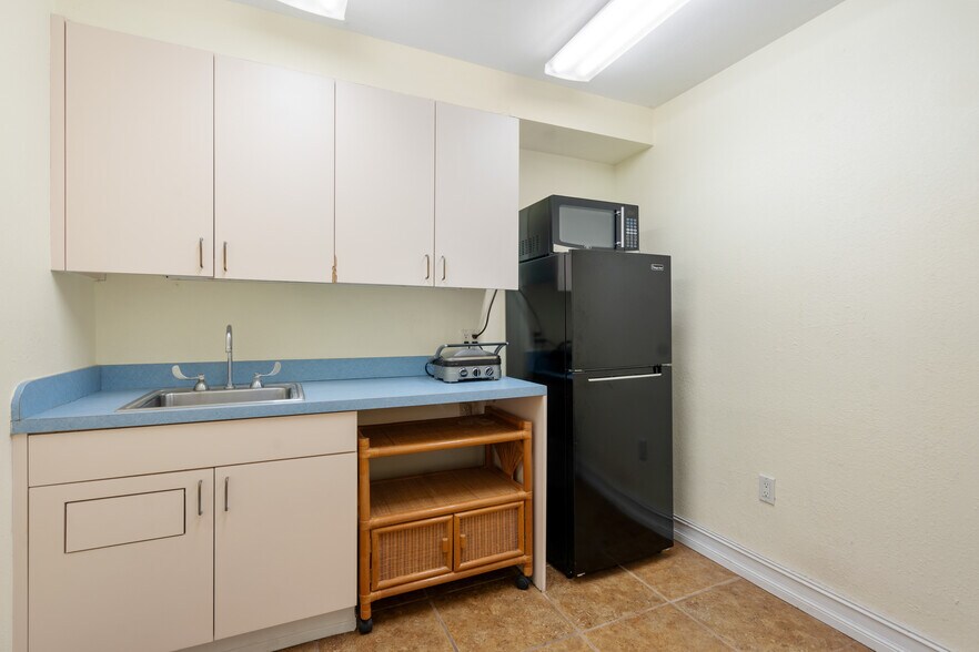 More Photos Of 102970 Overseas Hwy, Key Largo Storefront Retail Office For Sale