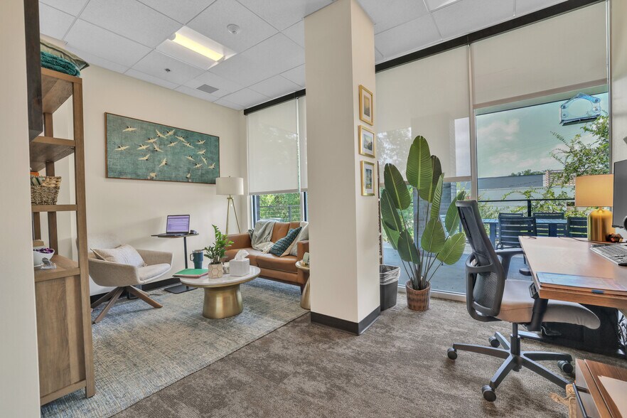 More Photos Of 8701 Menchaca Rd, Austin Medical For Sale