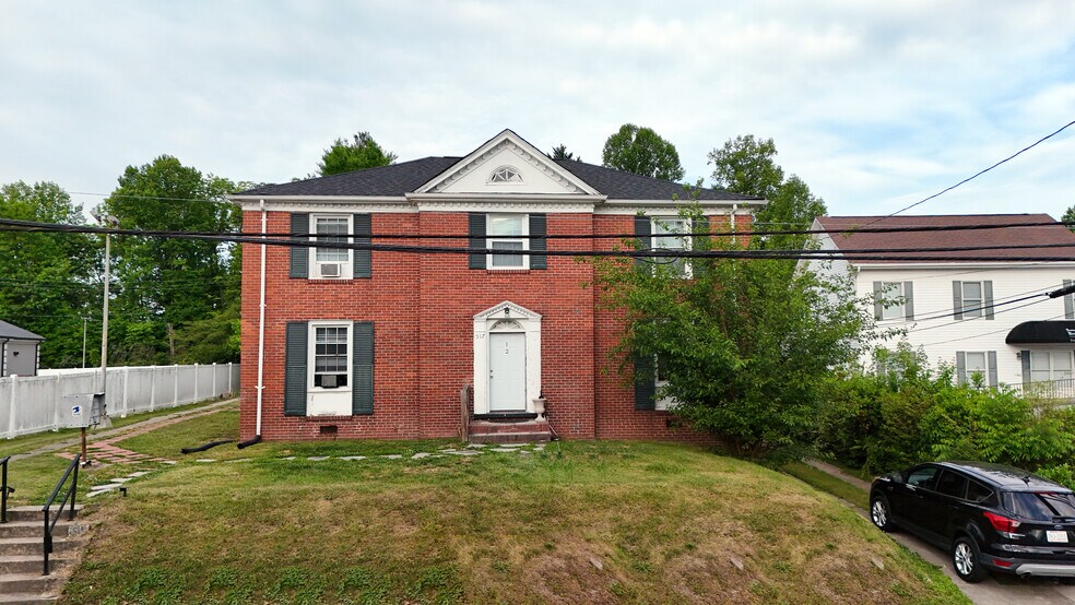 More Photos Of 517 Willow St, Mount Airy Apartments For Sale