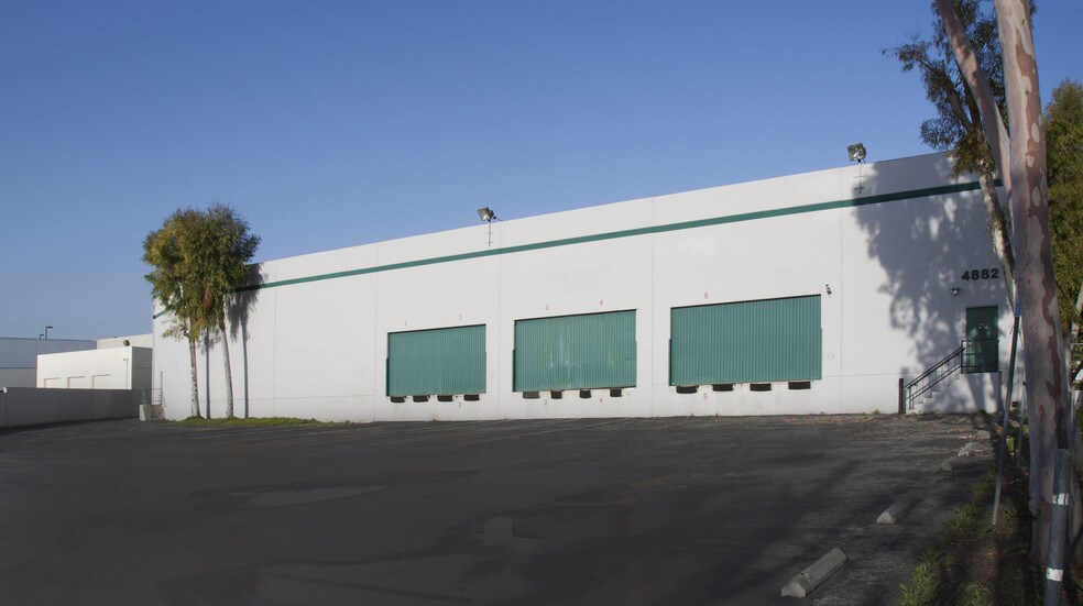 More Photos Of 4882-4884 W 145th St, Hawthorne Warehouse For Lease