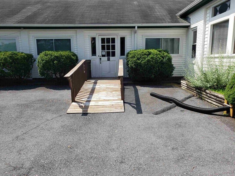 More Photos Of 2487 US Highway 211 W, Luray Storefront For Sale