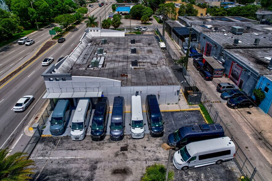 More Photos Of 925 W Broward Blvd, Fort Lauderdale Auto Dealership For Lease