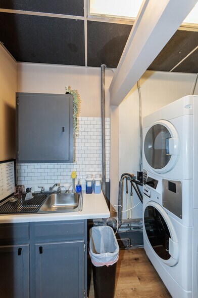 More Photos Of 2085 Clague Rd, Westlake General Retail For Sale