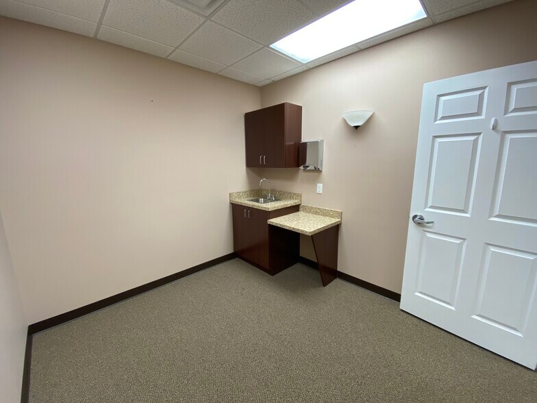 More Photos Of 1500 Oglethorpe Ave, Athens Medical For Lease