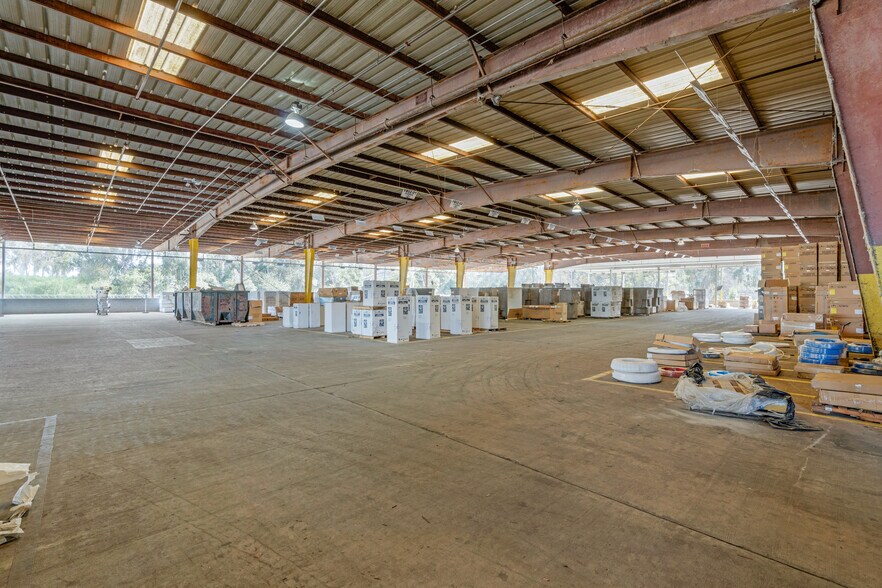 More Photos Of 889 Mabry St, Tallahassee Warehouse For Sale
