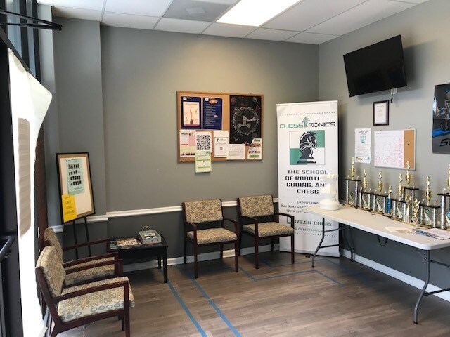 More Photos Of 1675 Peachtree Pky, Cumming Storefront Retail Office For Lease