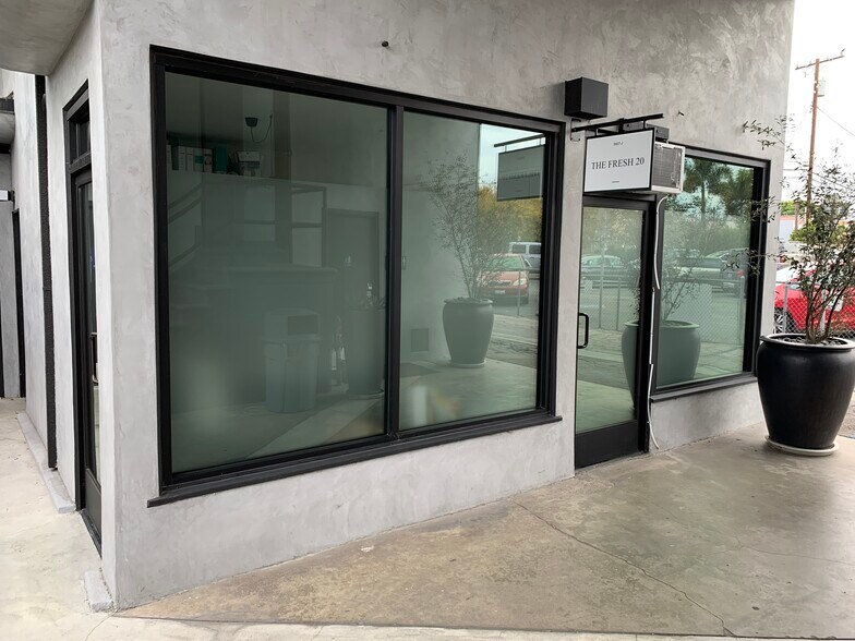 More Photos Of 3601-3609 1/2 W Magnolia Blvd, Burbank Storefront Retail Office For Lease