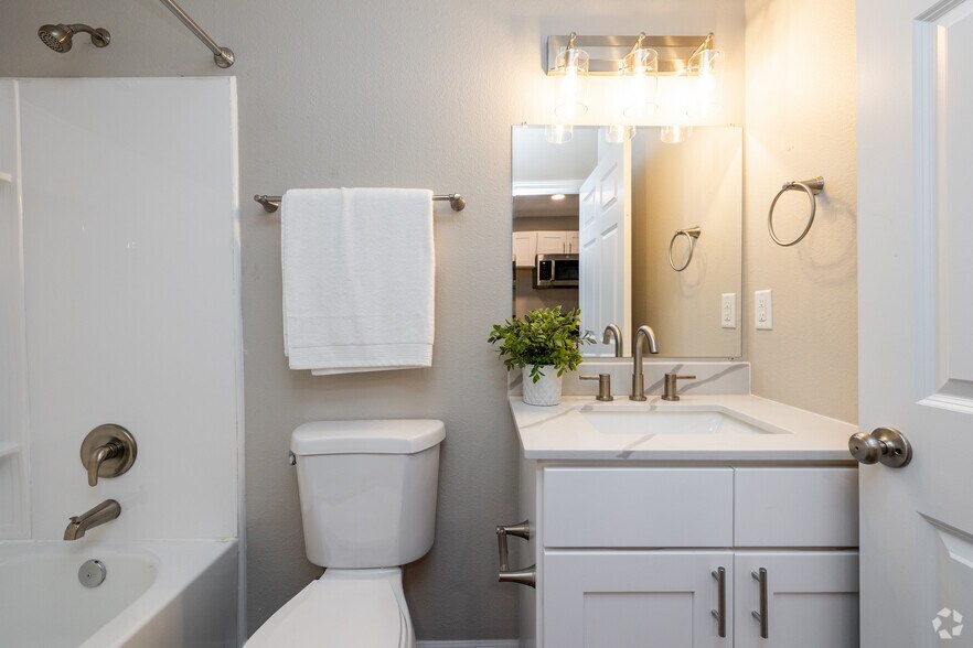 More Photos Of , Kansas City Multifamily For Sale