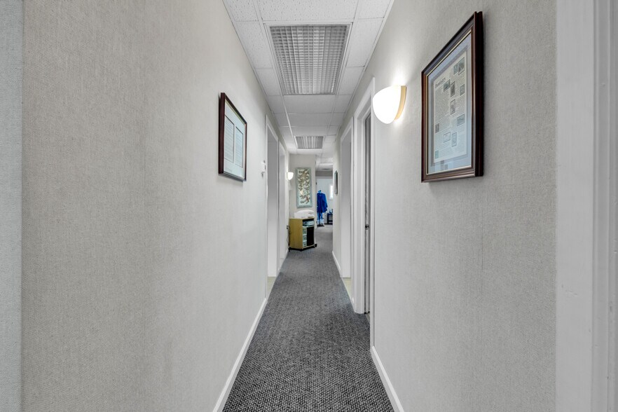 More Photos Of 1810 Washington Blvd, Easton Office Residential For Sale