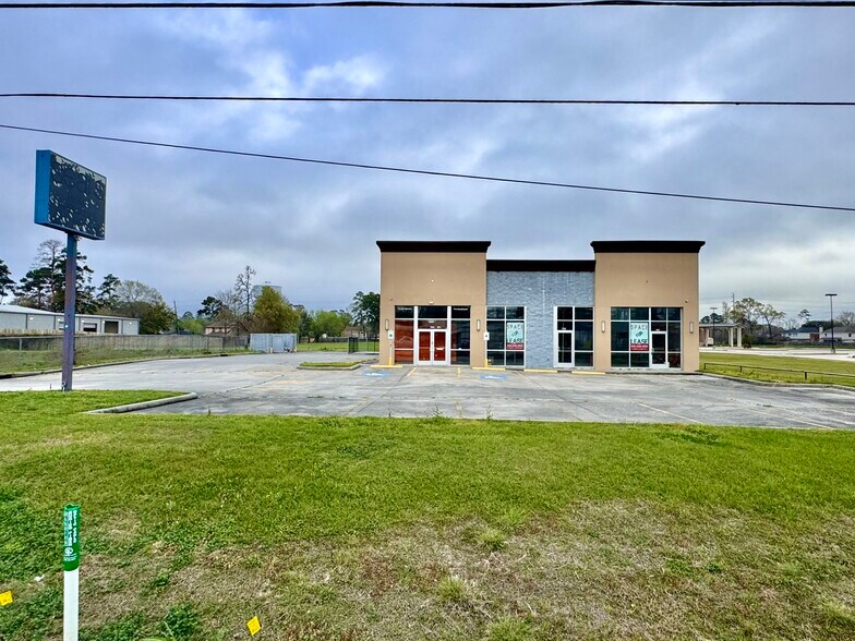 More Photos Of 5737 Fm-1960 Rd E, Humble Freestanding For Lease