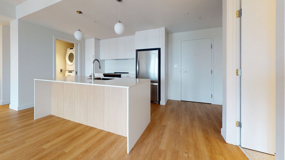 More Photos Of 8405 Pl Saint-Charles, Brossard Apartments For Lease