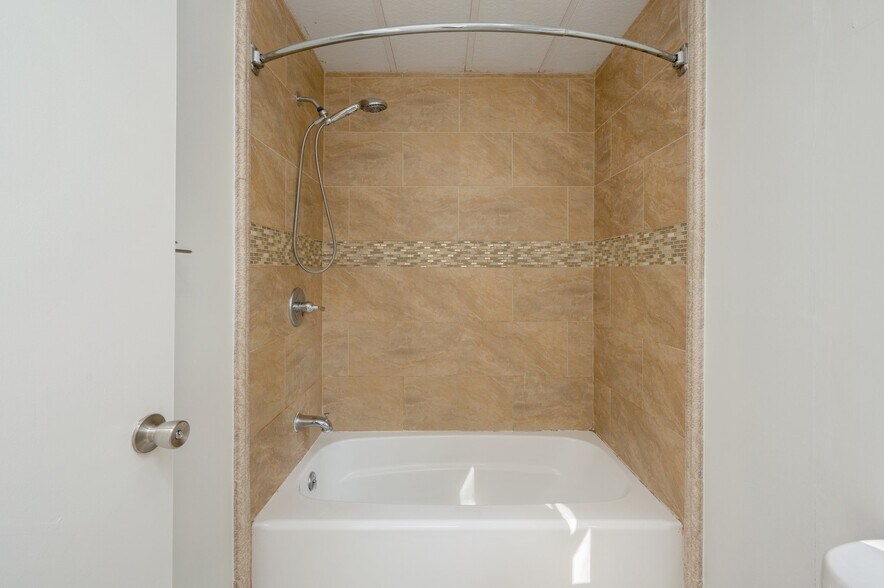 More Photos Of 341 Madison St, Freeport Multifamily For Sale