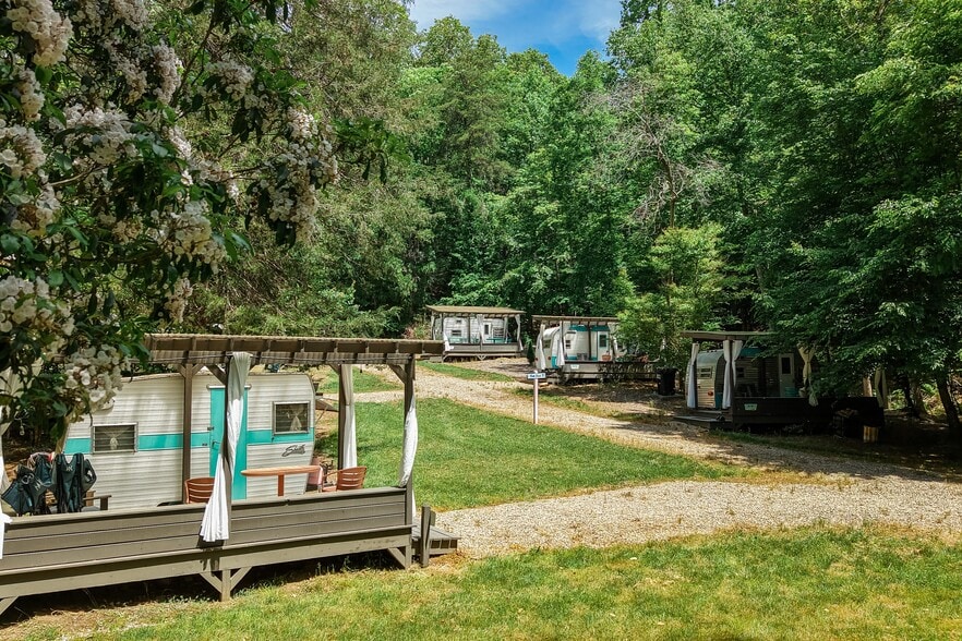 More Photos Of 38 Camp Ultima Blvd, Franklin Hospitality For Sale