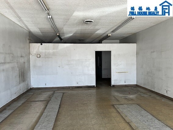 More Photos Of 150-168 S San Gabriel Blvd, San Gabriel Storefront For Lease